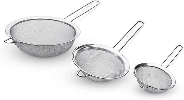 Stainless Steel Mesh Strainer with Sturdy Handle for Tea, Coffee, Juice - Steel Colanders & Sieves - No Sharp Edges & Reinforced Frame, 3 Pcs