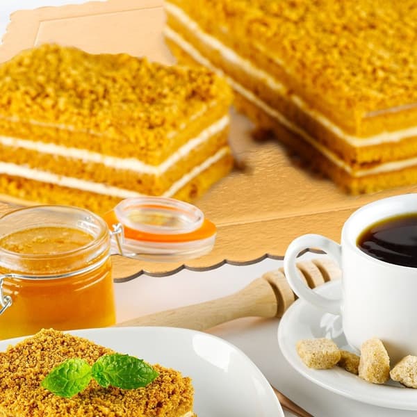 Rektangulær kagebakke 40x30 cm i guldglinsende pap