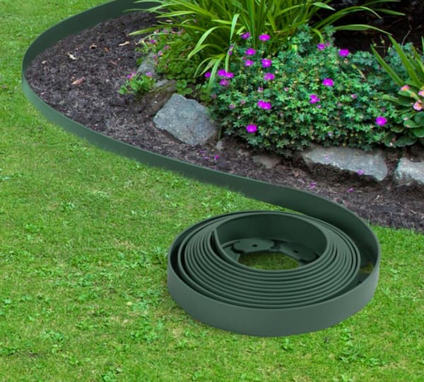 Grønn fleksibel hagekant 10 M grønn høyde 5 CM + 30 pinner