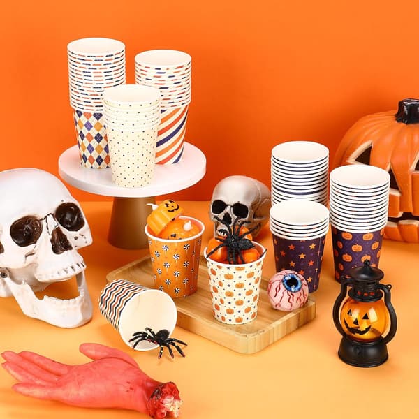 144 stk. Halloween papirkopper til fest i daglig stil