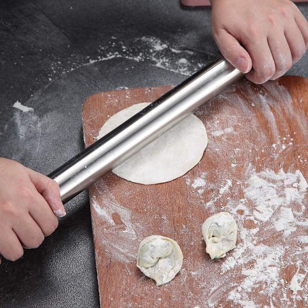 Kagerulle i rustfrit stål med mat overflade til bagning af pizzabunde