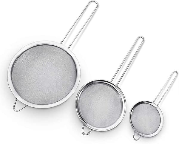 Stainless Steel Mesh Strainer with Sturdy Handle for Tea, Coffee, Juice - Steel Colanders & Sieves - No Sharp Edges & Reinforced Frame, 3 Pcs