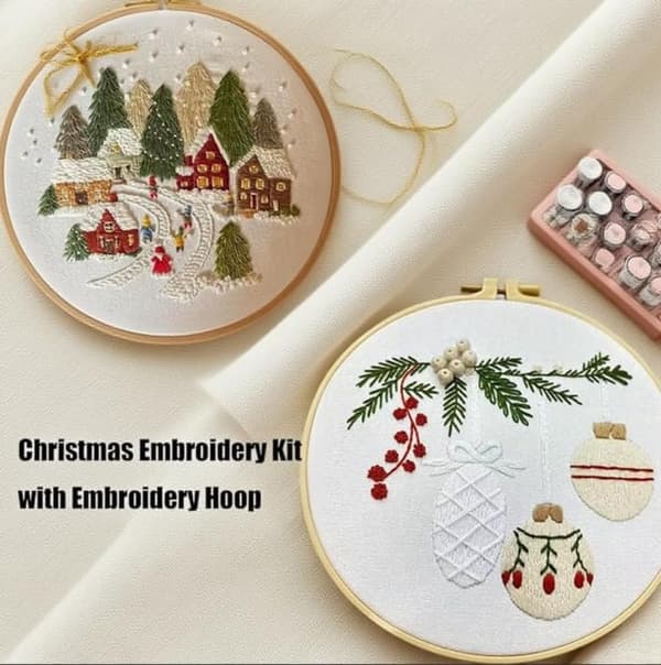 Christmas Embroidery Kit, with Pattern, Cotton Thread, Thread, Needle and Instruction Manual, DIY Cross Stitch Kit for Beginners (4 pcs B)