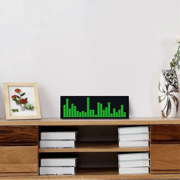 LED Musikspektrum Rytmljus Röstsensor 1624 RGB Atmosfär Nivåindikator med Klockdisplay
