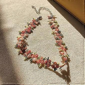 Justerbar og moderigtig halskæde Sofistikeret broderet blomstret patchwork halskæde Elegant blondehalskæde Smykker Lilla (Lilla)
