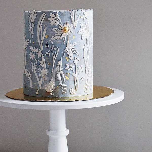 Blommig Medley Stencil - The Belsize Cakes Vit white