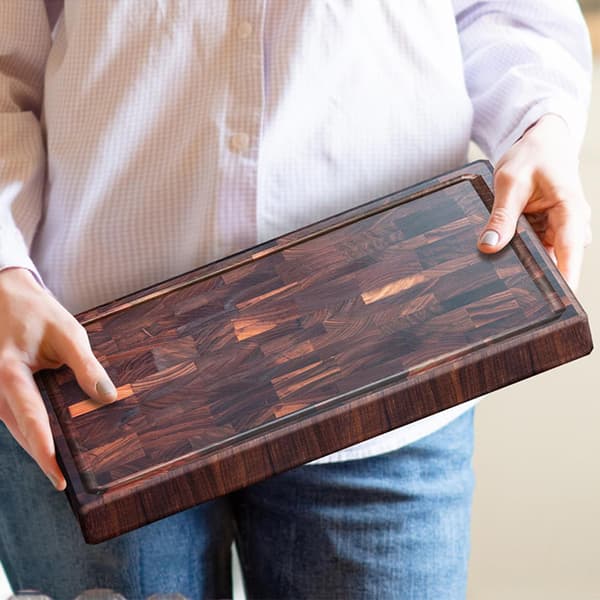 Walnut Cutting Board 34 x 24 cm / Wooden Chopping Board / Kitchen Board with
