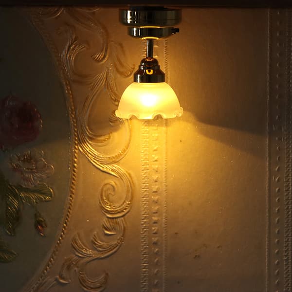 1:12 Dukkehus Miniatyr LED Lys Taklampe Lysekrone Leketøy