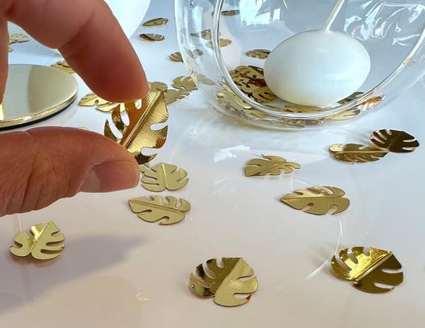 Konfetti blad färgval 15 g bordsdekoration Guld