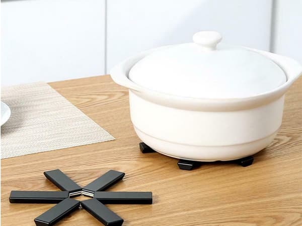 Sammenfoldelig bordskåner 19 cm varmebestandig 220°C, sort 44