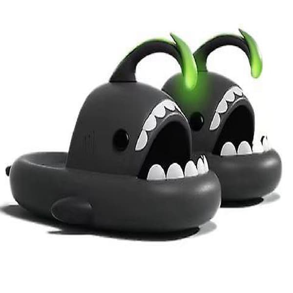 Sharkicks Pro - Nuclear Kaiju Hajfinner Sort / EU 38-39 Shar