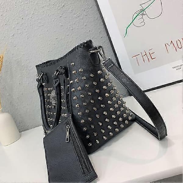 Dødningehoved Håndtaske til Kvinder Nitter Studs PU Læder Stor Gotisk Skuldertaske med 2 Pungstropper Sort