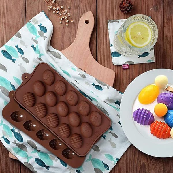 Stykker påskeæg silikoneforme til håndlavet slik og chokolade