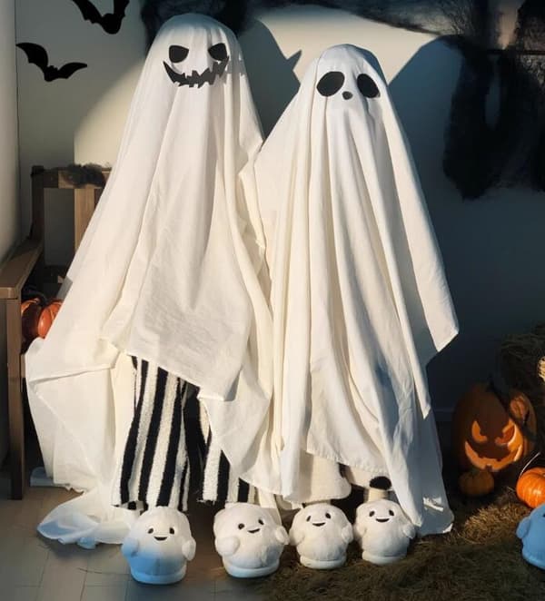 Halloweentofflor för kvinnor med spök- och fladdermusdesign 42-43