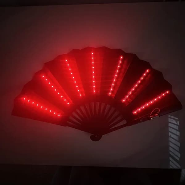 Glow Foldbar LED-ventilator Dansende Lysventilator Natteforestilling Glødende i Mørket Festartikler Red