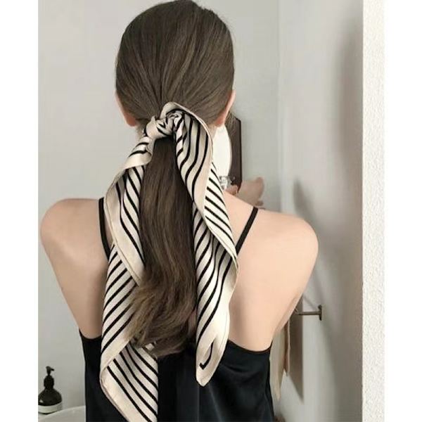 Sjal til kvinder, silke, lys farve Beige stripes