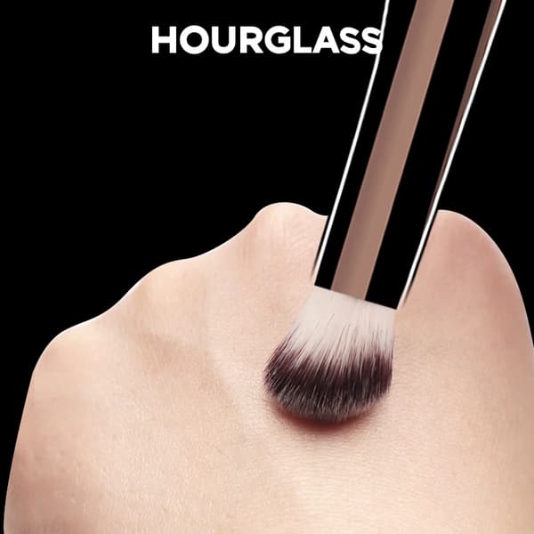 Hourglass sminkekost - No.19 Vanish Seamless Finish Concealer Brush Myk fiberhår Motedesign Enkel ansiktskost 19