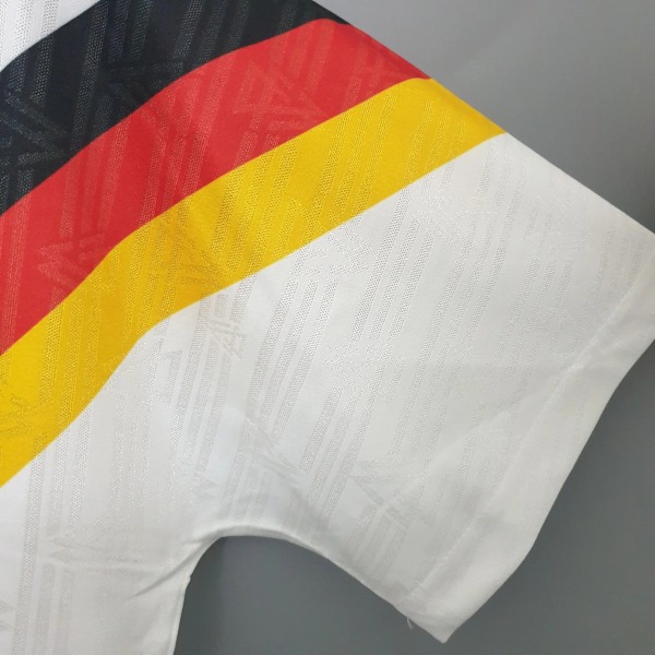 TYSKLAND 1990 HJEMMEDRAKT Retro Fotballdrakt M