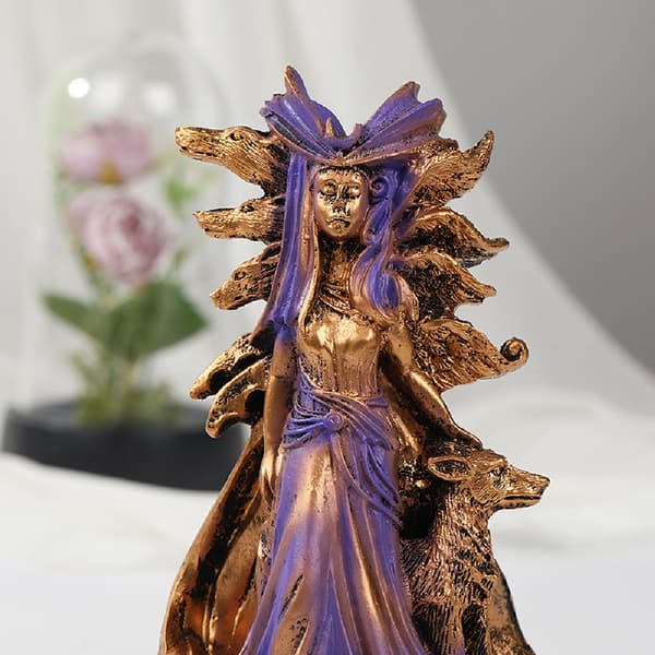 Hekate gresk gudinne av magi med hundene hennes statuefigur M