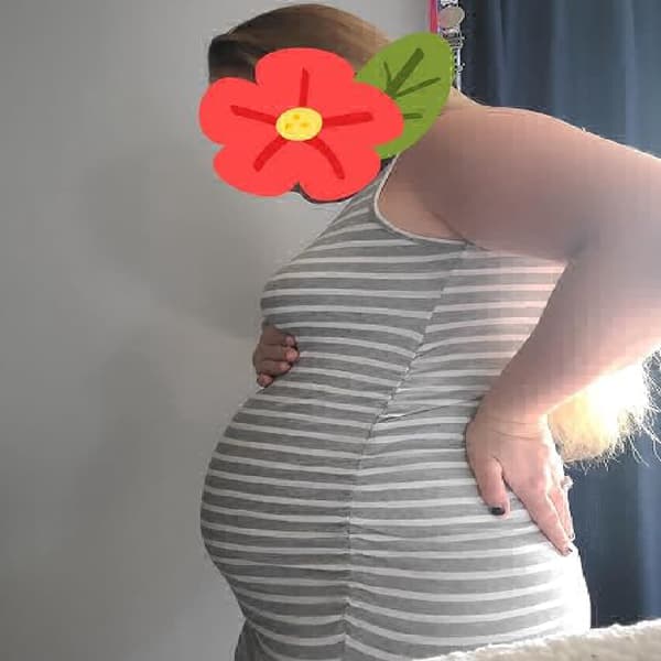 Daglig bruk og babyshower, tettsittende ermeløs mammakjole, side