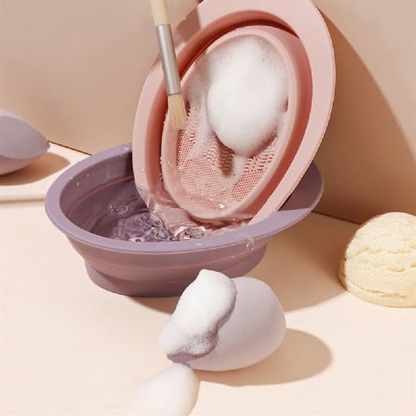 TECHNIQUE PRO SAMMENKLAPPELIG SILIKONE MAKEUPBØRSTE RENSEBAKKE - NUDE ROSE