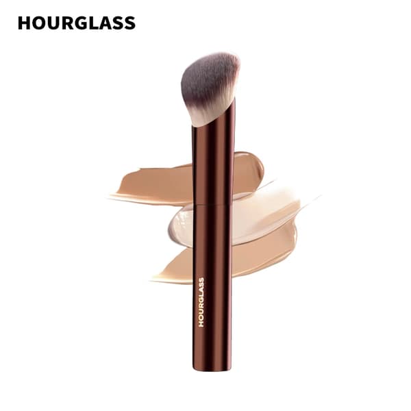 Hourglass Sminkekost - No.21 Ambient Soft Glow Foundation Brush, Mykt Fiberhår, Motedesign, Enkel Ansiktskost 21