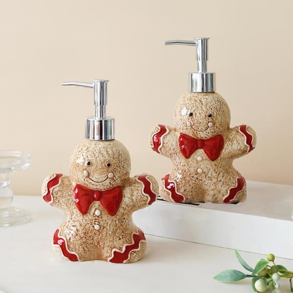 Pepperkake såpedispenser, 350 ml keramisk julehåndsåpedispenser, påfyllbar pepperkakemann lotiondispenser Little Bear