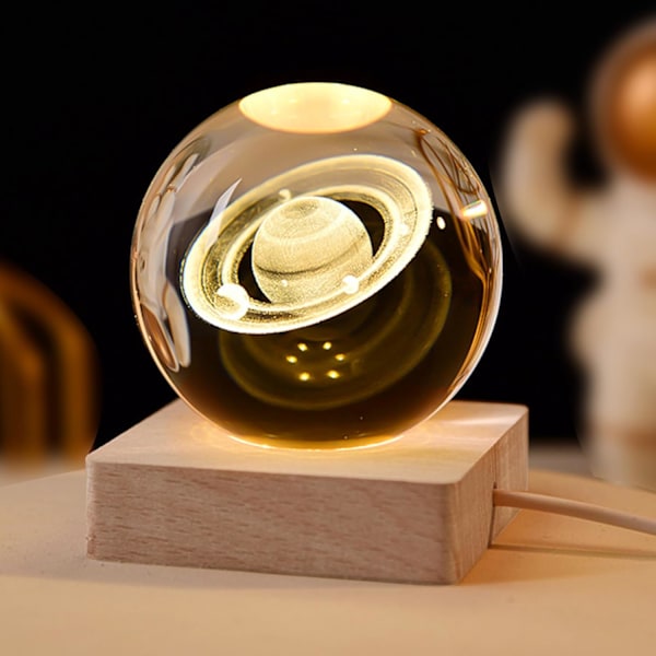 3D Planet Krystallkule Nattelys, USB 6cm Saturn Krystallkule Lampe, Nattelys Glassplaneter Lampe med LED Fargerikt Nattelys Saturn