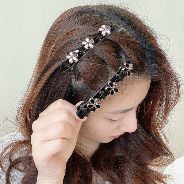 Blomsterhodeplagg Dobbeltlag Hårnåler Hårklemmer Rhinestone 2pcs（black+white）