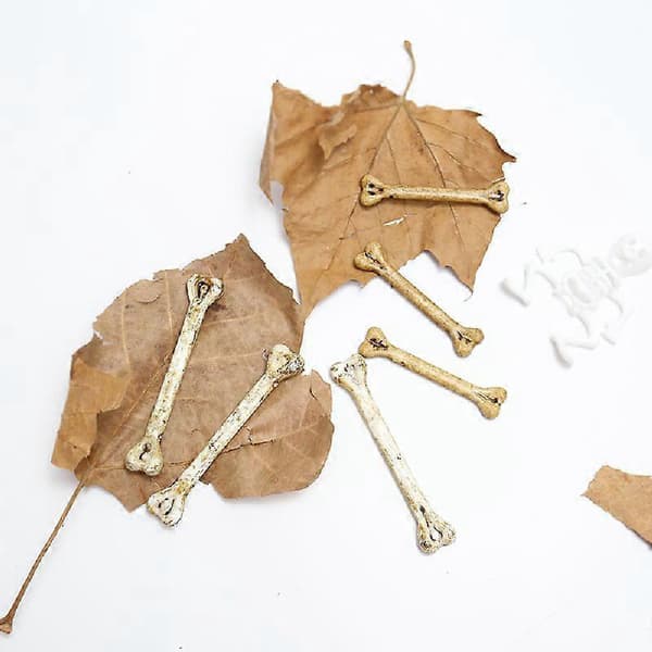 st Mini Skull Bone Scary Party Decorations for Home Table Resin Ghost Skeleton Head Haunted House Horror Props 7.5cm 5pcs