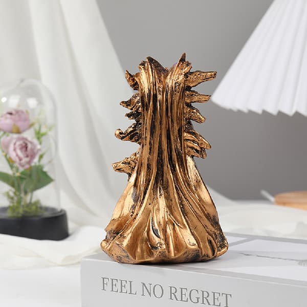 Hekate gresk gudinne av magi med hundene hennes statuefigur M