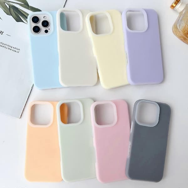 PC Hybrid Liquid Silicone Jelly -puhelinkotelo (iPhone 16 Plus)