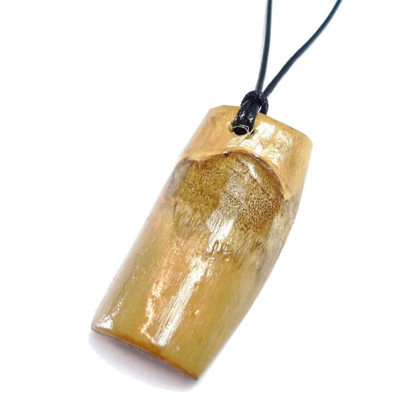 Halsband med Hänge av Bambu