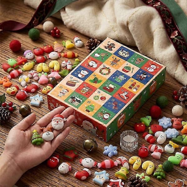 24 stk. jule-nedtellings-adventskalender med mini squishy fidget-leker, assorterte julepynt, overraskelses-blindboks-gave til gutter og jenter_msc