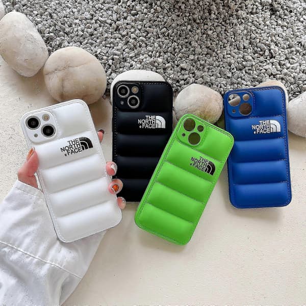 Vinter dunjakke 3d Puffer Myk Tøy Telefondeksel til Apple Iphone 11/12/13 Bakside