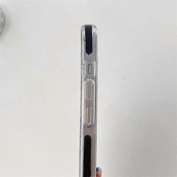 Iskunkestävä kotelo iPhone 13 Prolle - Läpinäkyvä musta