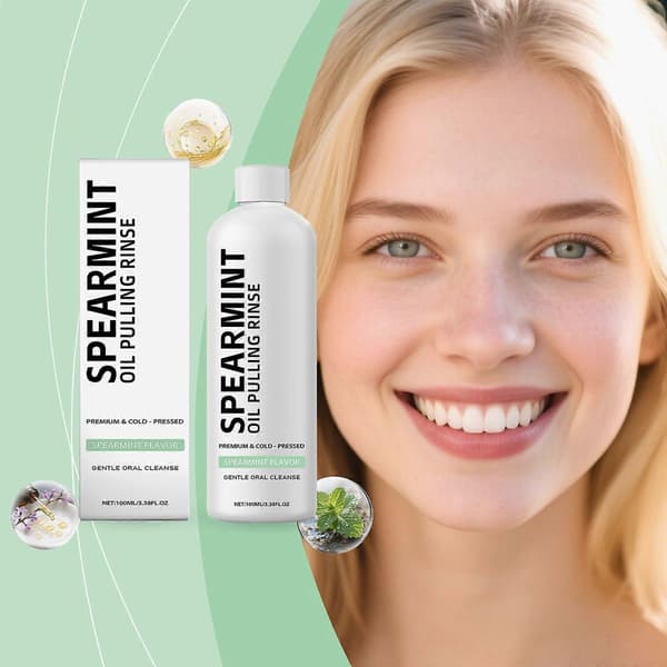 Myntextra munvatten är noggrant formulerat med sorbitol och glycerin A