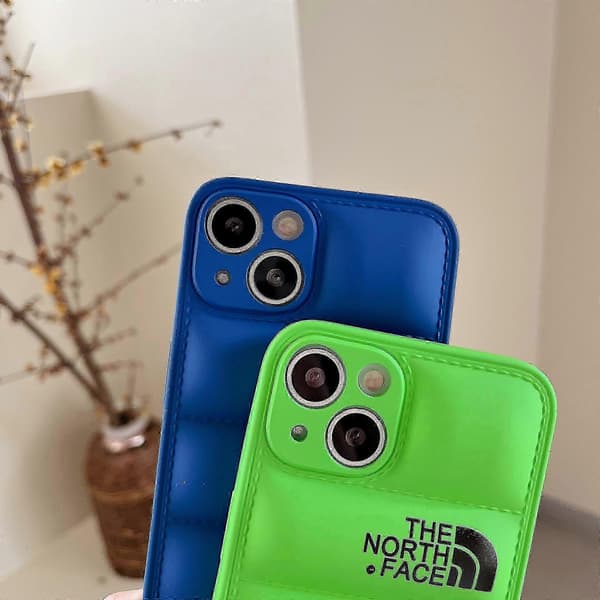Vinter dunjakke 3d Puffer Myk Tøy Telefondeksel til Apple Iphone 11/12/13 Bakside