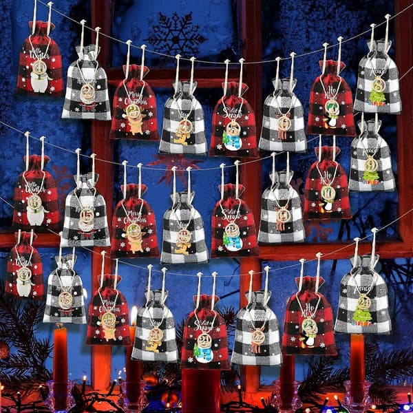Jule-adventskalenderposer (24 dages nedtælling, jutesække i træ)