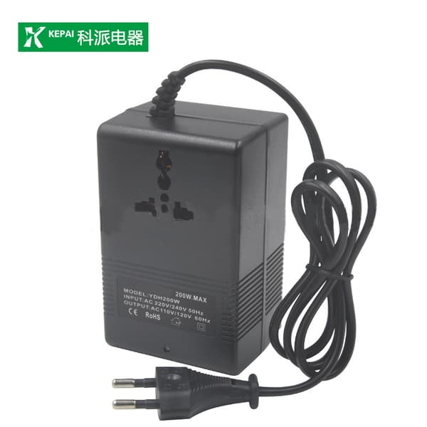 200W Spændingsomformer 220V til 110V nedadgående spændingsomformer Rejseadapter