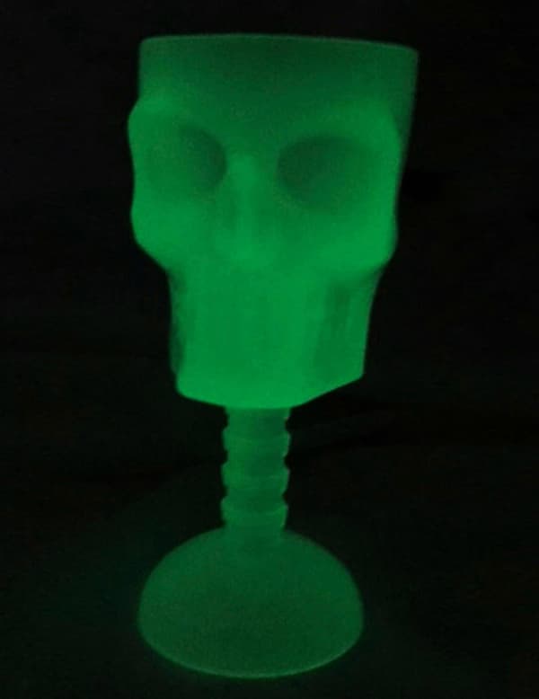 Glas båret af skelet 18 cm