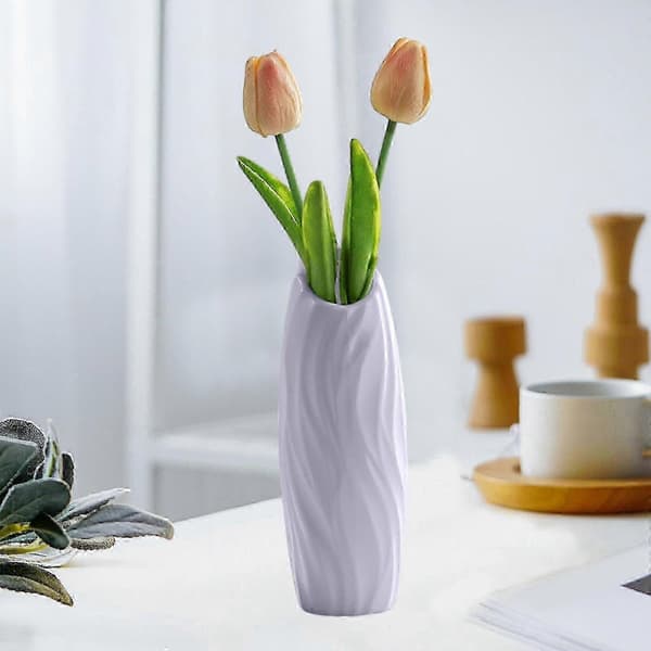 Geometrisk plastvas lämplig för Yvan Brand