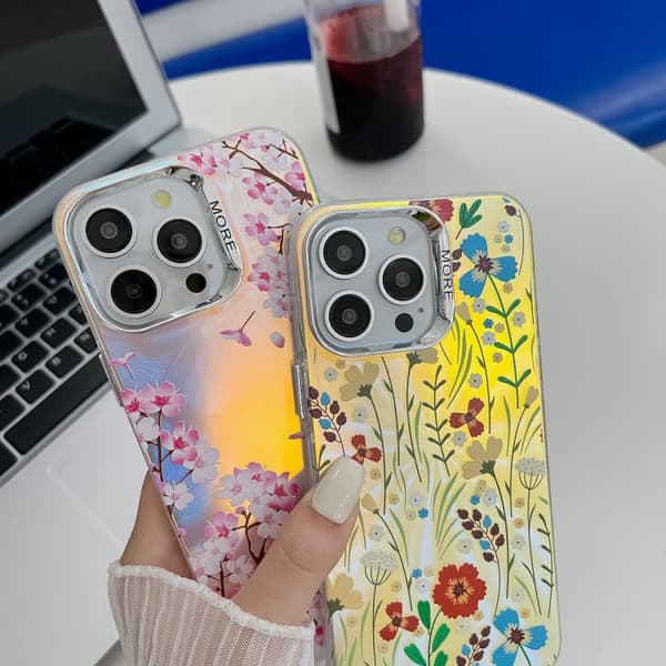iPhone 16 Pro Max Skal med Elektropläterad Laser Blomstertextur Blomma AH1