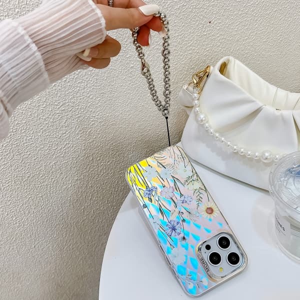 iPhone 16 Pro Skal med Elektroplätering och Laserblomma samt Handledsrem Persikoblomma AH4