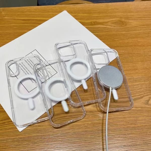 iPhone 18 Pro Max / iPhone 17 Pro Max Skal med Stort Hål för Kamera, MagSafe Magnetisk Klar Akryl TPU
