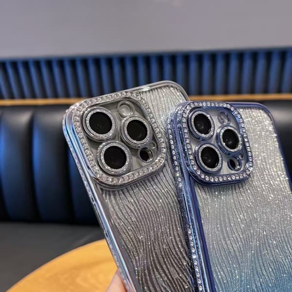 iPhone 16 Pro Max Skal med Diamant Vattenvåg Gradient Glitter Silver