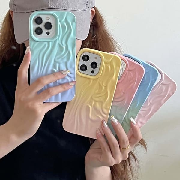 iPhone 16 Pro Max Wrinkle Gradient Oily Feel TPU Skal Grön Lila