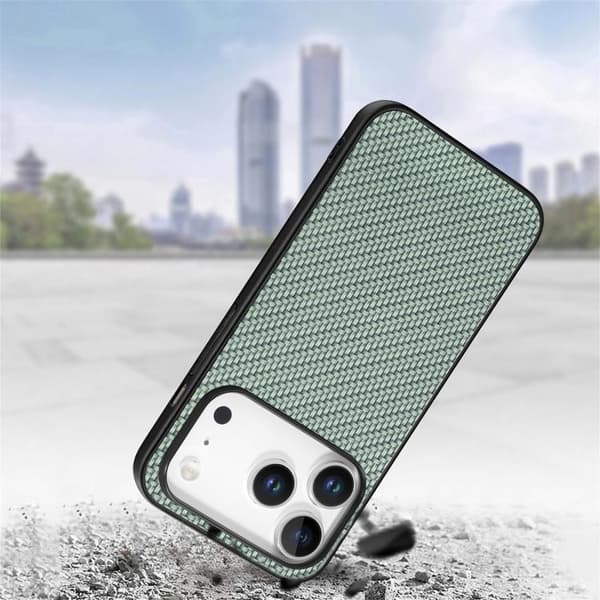iPhone 18 Pro Max / iPhone 17 Pro Max Skal - kolfibertextur och läder Grön