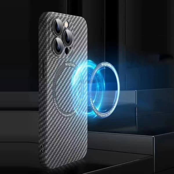 iPhone 16 Pro Skal Kolfiber med MagSafe och Linsskydd Silvervit