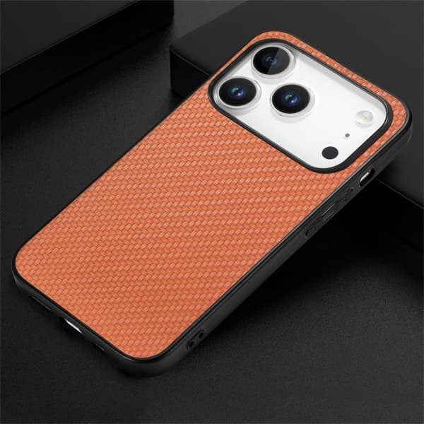 iPhone 18 Pro Max / iPhone 17 Pro Max Skal - kolfibertextur och läder Brun